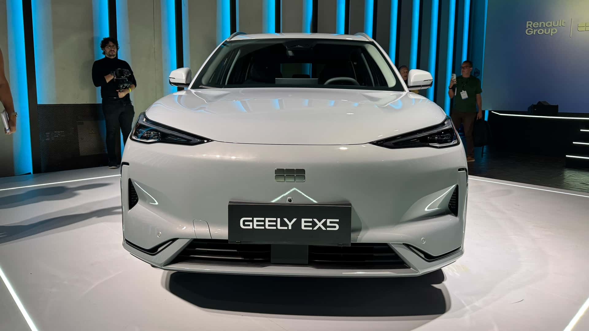 Geely EX5 ou GAC Aion V? Veja qual SUV elétrico chinês vale mais a pena