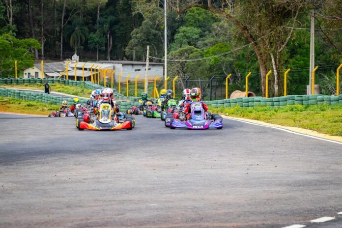 458505_1177506_v11_cup_web_